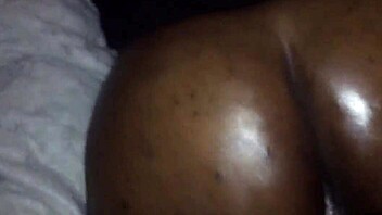 Chocolate BBW shakes her big fat ass.