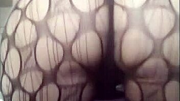 Real amateur arab in hijab niqab masturbation to squirting orgasm on webcam while arab husband away