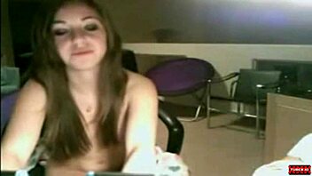 Teen 18+ webcam girl teases and masturbates solo 😘