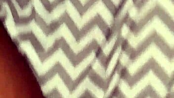 ebony tinder match gives sloppy blowjob on first date