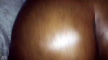 Chocolate BBW shakes her big fat ass.