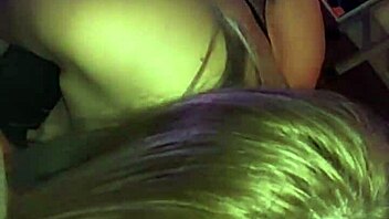 Cuando lo mamo agarro la polla como si fuese mi biberón me tomo la leche y me sabe a klim!