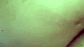 Peruvian babe takes it in the ass 😏