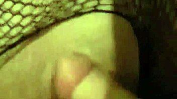 Do you want to see this huge ass get fisted?