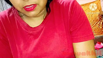 Priya bhabhi moanin in Hindi with her uncle