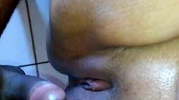 业余夫妻约翰和爱丽丝的亲热时刻