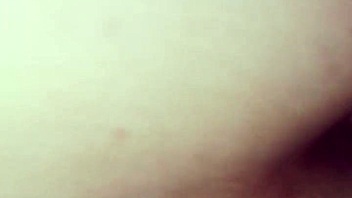 Peruvian babe takes it in the ass 😏