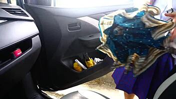 Professor Enjoys Wet Pussy With Asian Student Outdoors