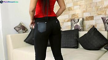 Hot Milf Rosaline Love Getting Laid In Cowgirl On The Couch - Full HD