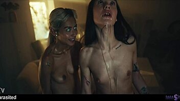 Girl Fucks Stepsis to Squirt