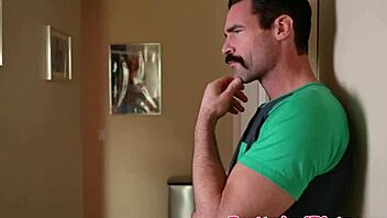 gorgeous babe seduces stepdaddy in bedroom 😈