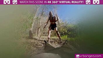 VR Bangers: Is the Wonder Woman cosplay fuck amazing with riding and banging?