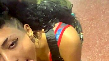 i take cum in public streets of buenos aires