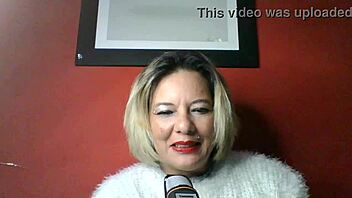 hey, lola is talking some dirty erotic things here, what do you think she's saying? kkkkk