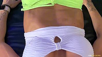 milf fabi drumond trains hard with her personal trainer