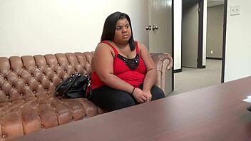 peaches in casting session