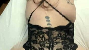 Fucking Sexy Latina Pussy With Finger In Big Ass