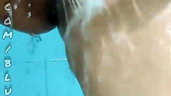 Bluee Official Shows Her Dirty Pussy