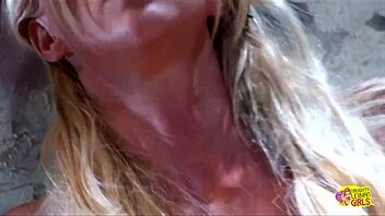 Blonde Girls Insert Big Dildos Into Tight Pussies In Lesbian Group