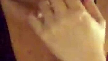 periscope girl touches herself!