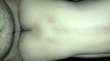 The Whole Night of Sex with Aunty Went Viral MMS!