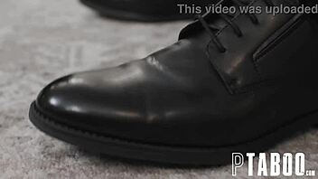 Can prom bombshell Kiki Daire handle Elias Cash's big cock?