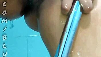 Bluee Official Shows Her Dirty Pussy