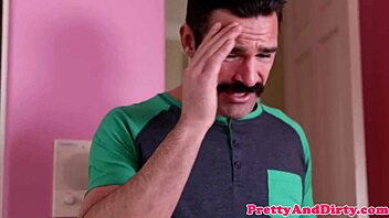 gorgeous babe seduces stepdaddy in bedroom 😈