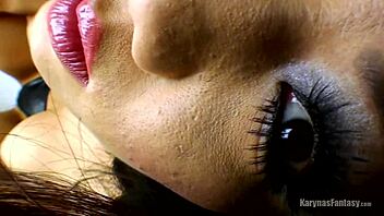 Jade performs face dance