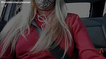 blonde flashing pussy in car at mall?