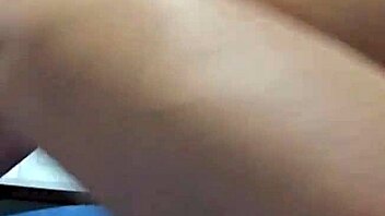 Young girl twerks for thick dick