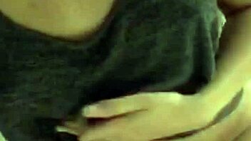 periscope girl touches herself!