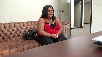 peaches in casting session