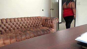 peaches in casting session