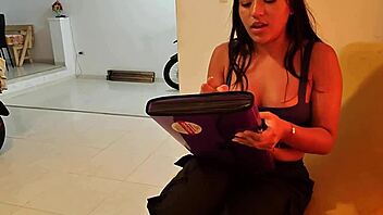 Latina Worker Receives My Load After Fitness Interview 💪