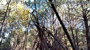 clitlicker662 getting wild outdoors with crazy public muff diving! 😜