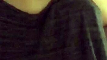 periscope girl touches herself!