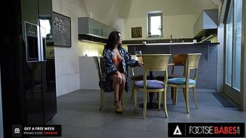 I'm Alyssia Kent, having fun with my elegant feet and a foot worshiper in fetish play