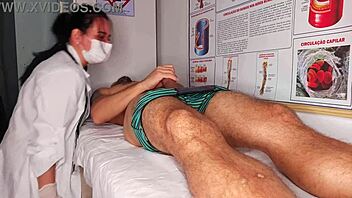 Tive Uma Ereção Na Frente Da Enfermeira