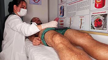 Tive Uma Ereção Na Frente Da Enfermeira