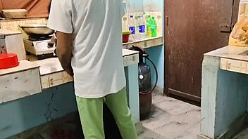 Indian desi bhabhi experiences intense first-time pounding