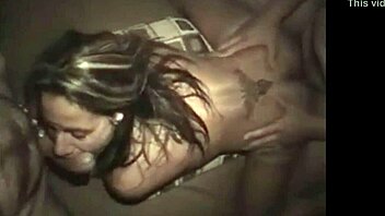 sexy milf getting spit roasted 😏