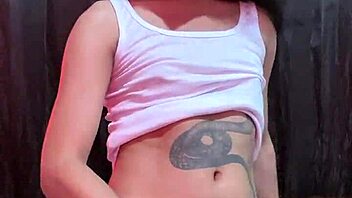 I cummed hot showing my naughty feet, wanted it in your ass