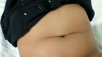 hey, wanna see this hot muslim girl take it doggy style from her hindu boyfriend?