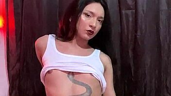 I cummed hot showing my naughty feet, wanted it in your ass