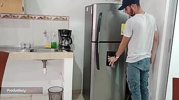 i'm pleasing the worker repairing my house with a creampie.