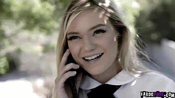 Bu seksi bakire hatun neden sadece büyük yarrakla anal istiyor?