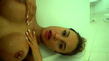 Naked Monika Fox Masturbates In Bath With Fisting And Prolapse