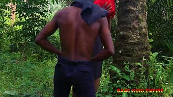 Desperate latina queen fucks asian pornstar in bush 😍