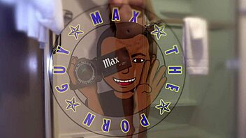 Petite bunny feels wet pleasure with vibrator